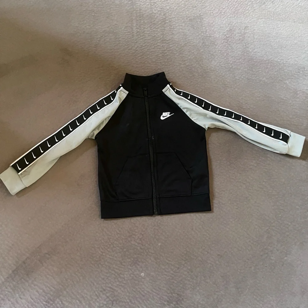 Nike Black & Light Gray Kids Athletic Track Jacket and Pants - Picture 2 of 11